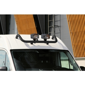 Takbøyle SORT, VW Crafter 2017- m/feste for 2 ekstralys, H2/H3-høyde, sort pulverlakk